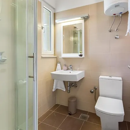 Luxury Two-floor In With Garden And Pool Apartment