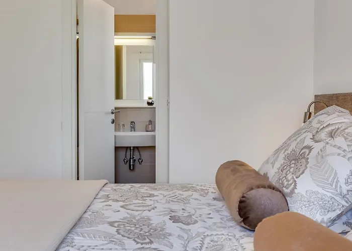 Luxury Two-floor In With Garden And Pool 公寓 佩特坎内