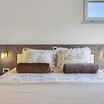 Appartamento Luxury Two-floor In With Garden And Pool *