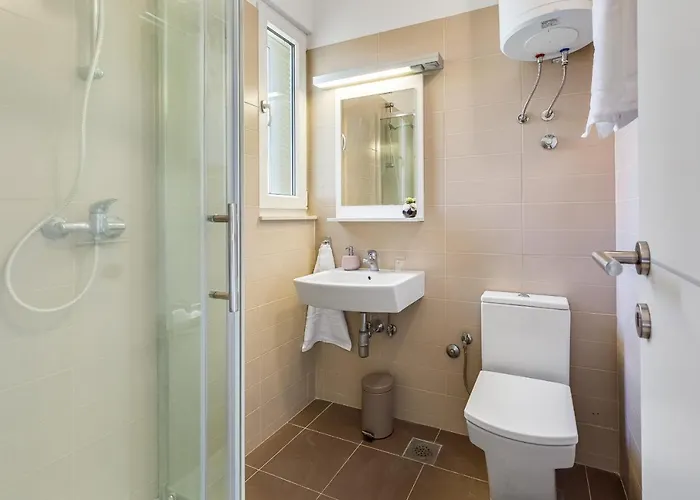 Luxury Two-floor In With Garden And Pool Διαμέρισμα