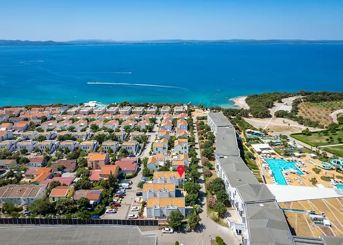 Luxury Two-floor In With Garden And Pool Apartamento