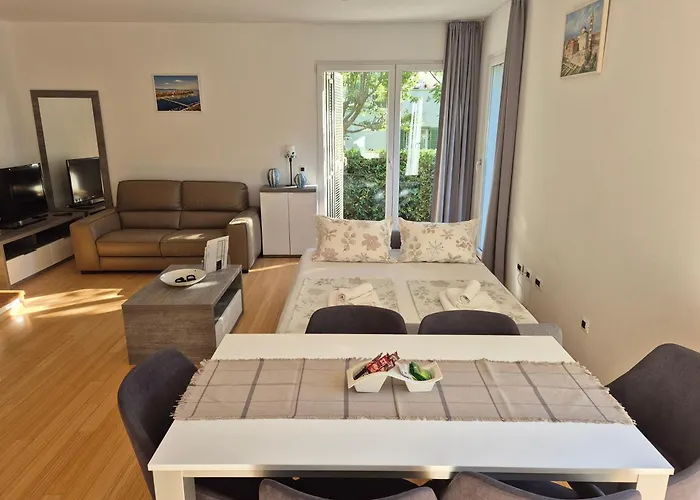Apartamento Luxury Two-floor In With Garden And Pool